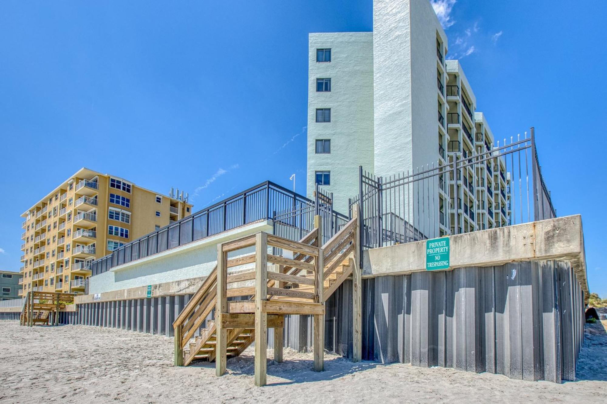 Ocean View With A Beachfront Pool At Ocean Trillium Condo ~ 403 New Smyrna Beach Eksteriør billede