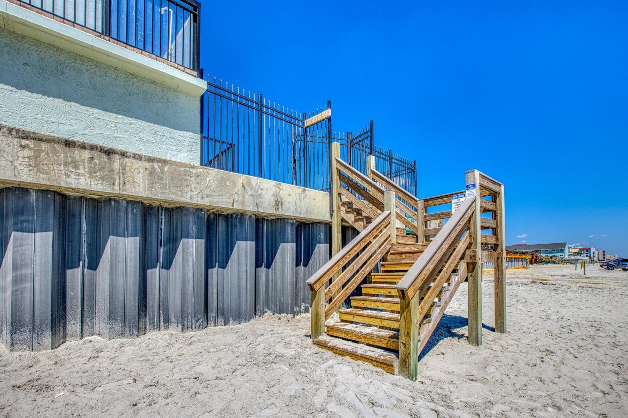 Ocean View With A Beachfront Pool At Ocean Trillium Condo ~ 403 New Smyrna Beach Eksteriør billede
